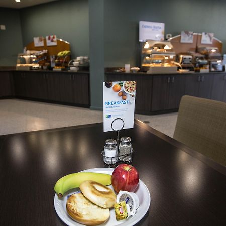 Holiday Inn Express St. Louis Central West End By Ihg Экстерьер фото