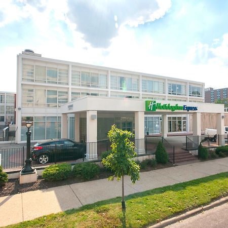 Holiday Inn Express St. Louis Central West End By Ihg Экстерьер фото